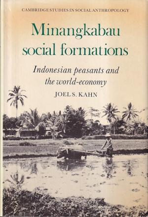 Minangkabau social formations. Indonesian peasants and the world-economy