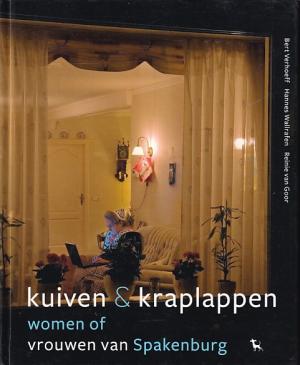 Kuiven & kraplappen. Women of/ Vrouwen van Spakenburg